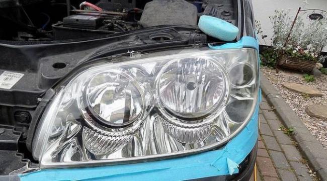 Tips Mudah Bikin Kinclong Lampu Depan Mobil Anda